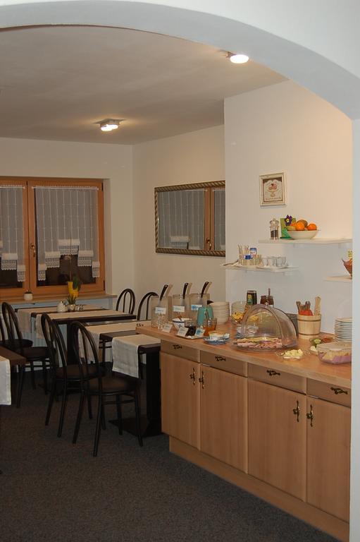 Brucker Gastehaus Hotel Fuerstenfeldbruck Esterno foto