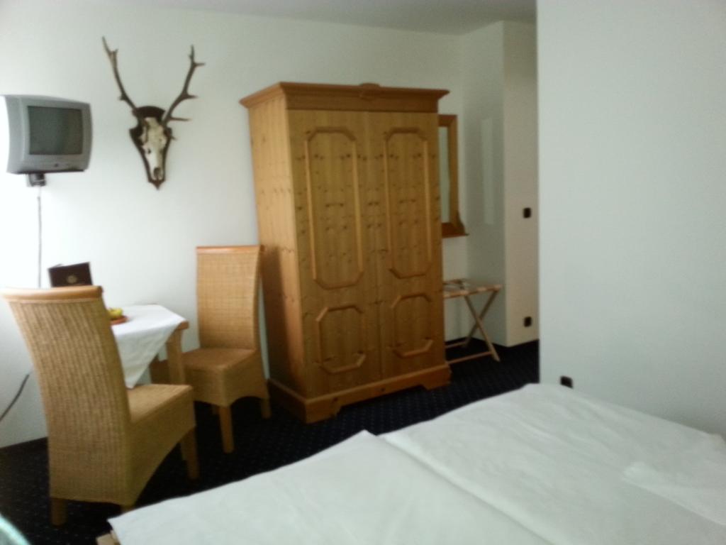 Brucker Gastehaus Hotel Fuerstenfeldbruck Camera foto